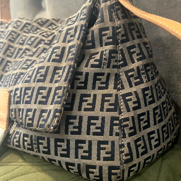 Fendi Zucca Manma Bucket - Picture 4 of 11